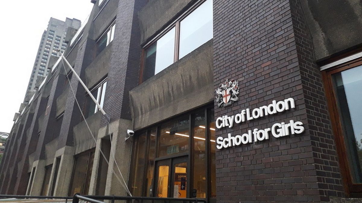 City of London School for Girls entrance