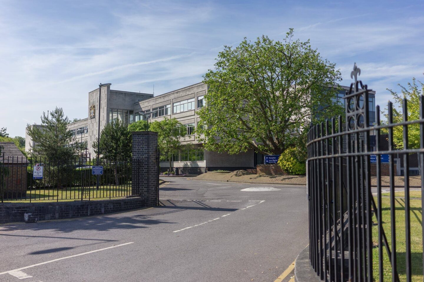Trinity School Croydon entrance gates