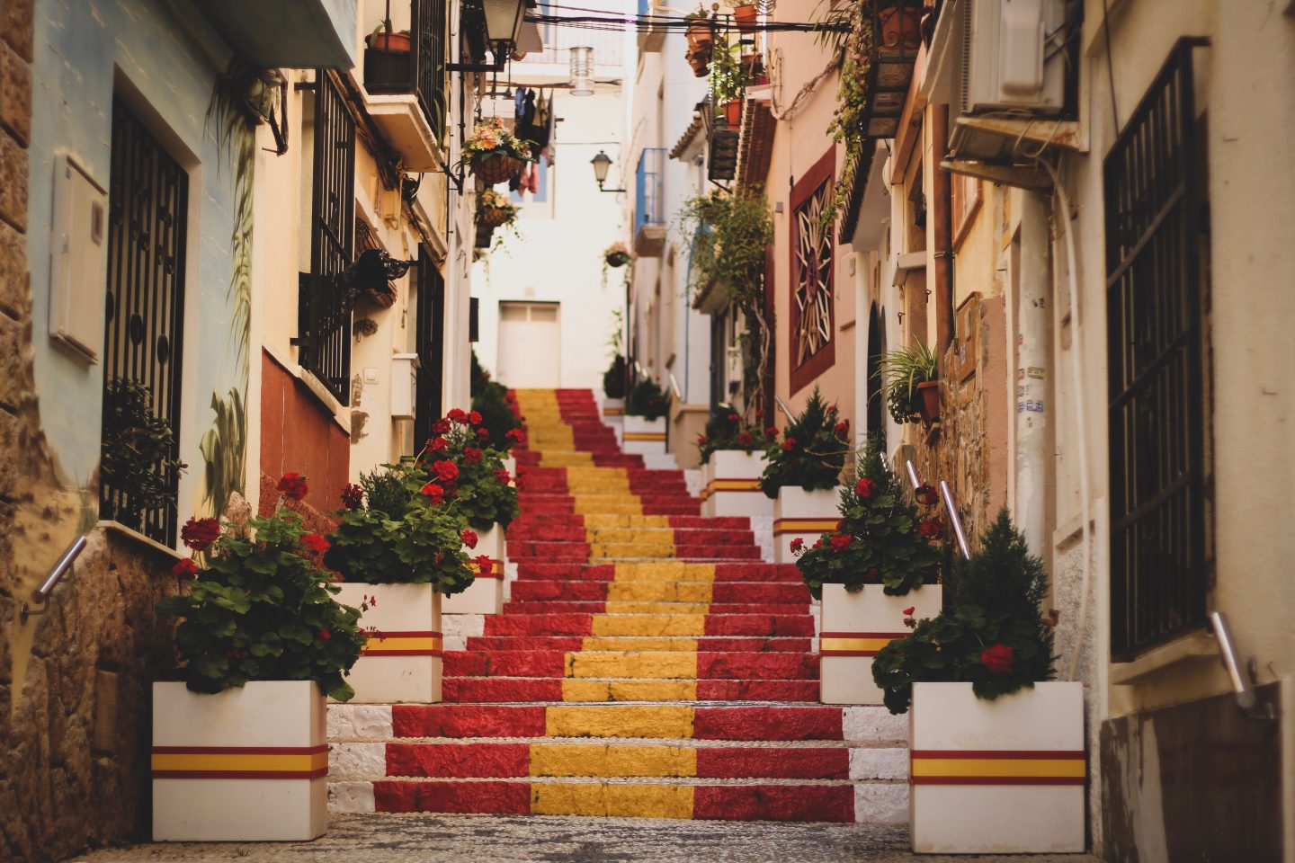 Steps painted with the Spanish flag
